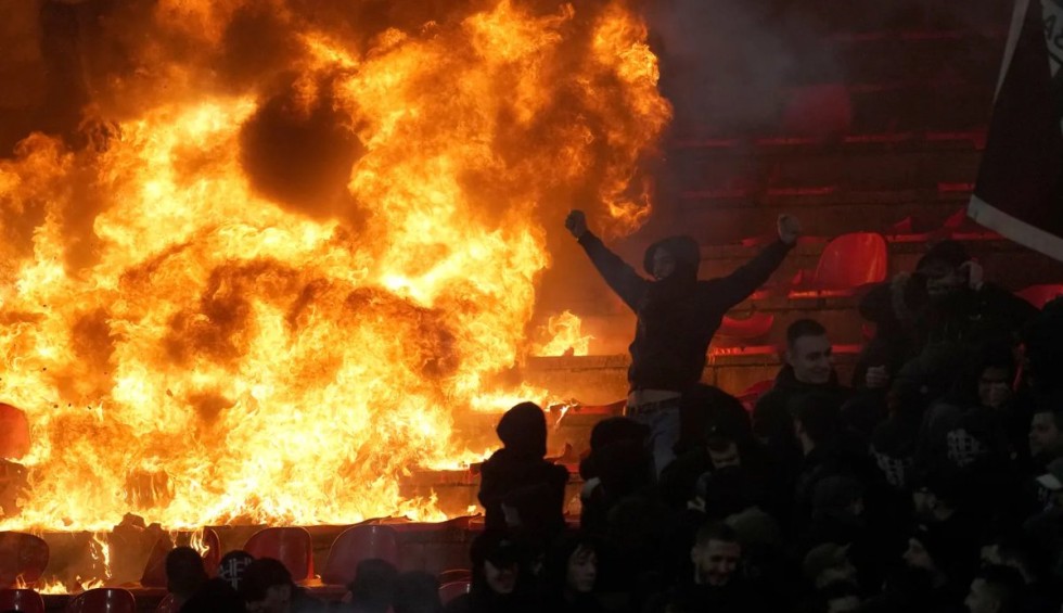 A generic square placeholder image with rounded corners in a figure.