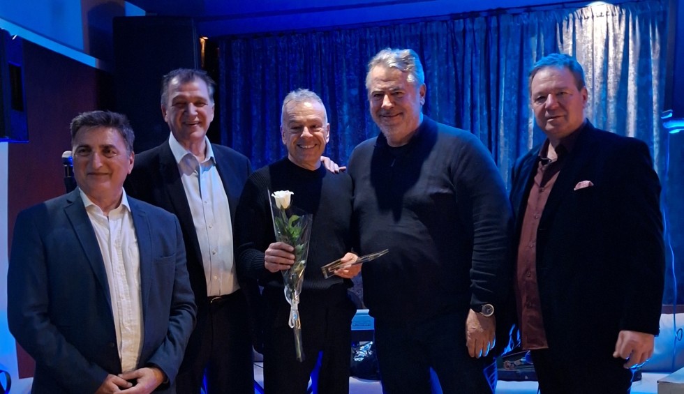 Κοπή πίτας του Τετάρτου Γυμνασίου Λυκείου Θεσσαλονίκης - Τιμητική βράβευση Γιώργου Μπούζου