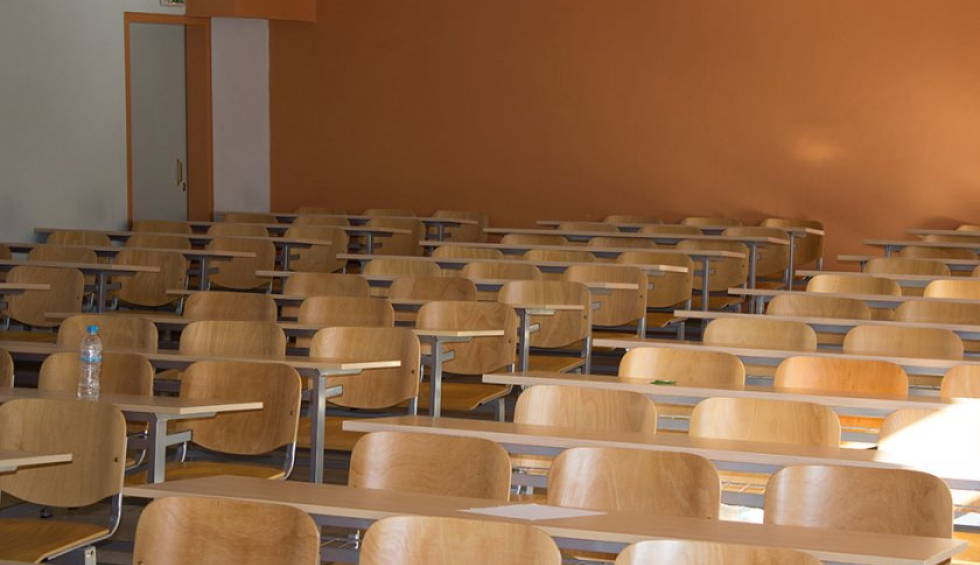 Κρήτη: Ζήτησε τα ρέστα από καθηγητή που «έκοψε» το γιο της λόγω ΑΙ!