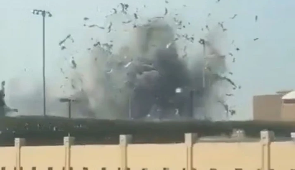 A generic square placeholder image with rounded corners in a figure.