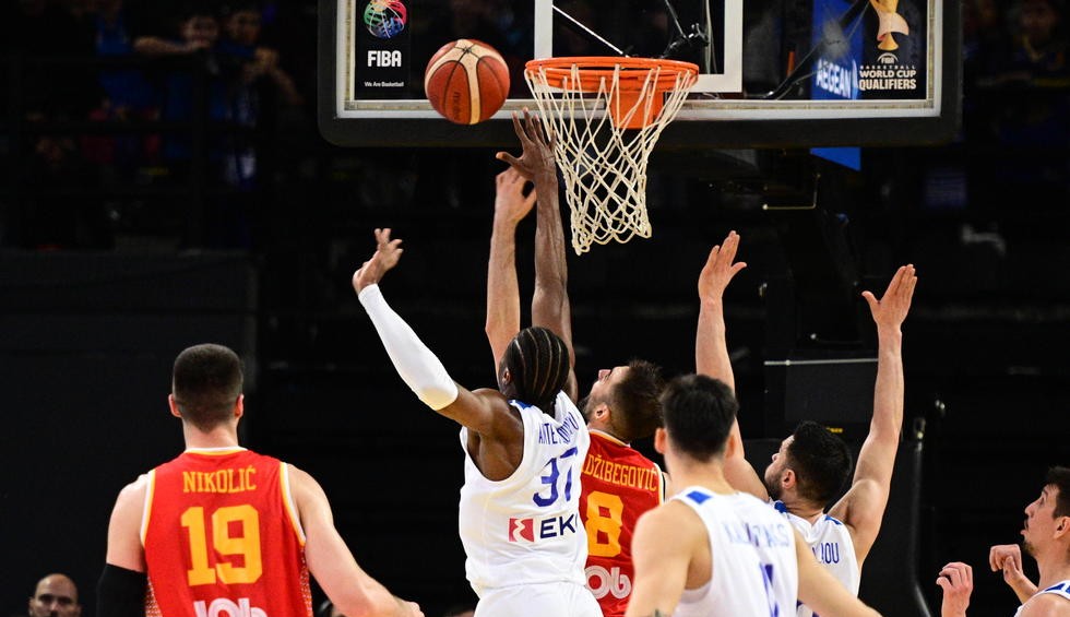 A generic square placeholder image with rounded corners in a figure.