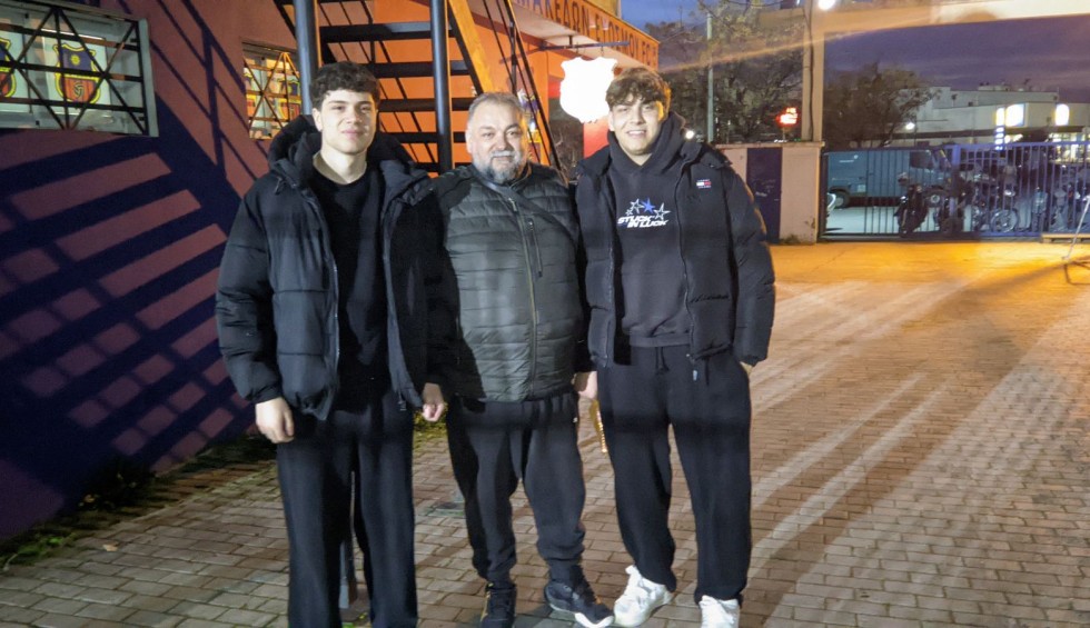 A generic square placeholder image with rounded corners in a figure.