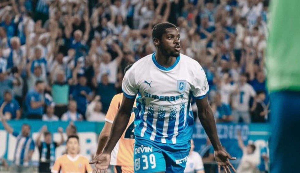 A generic square placeholder image with rounded corners in a figure.