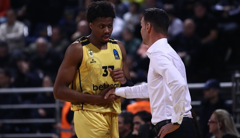 Άρης: «Μέσα» ο Αντετοκούνμπο, παραμένει εκτός ο Φόρεστερ ενόψει ΠΑΟΚ