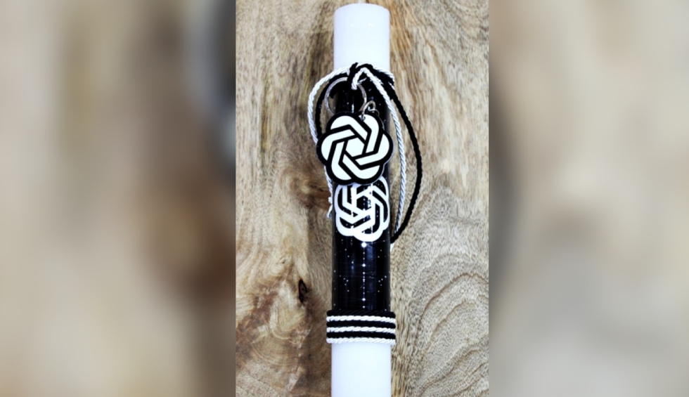 A generic square placeholder image with rounded corners in a figure.