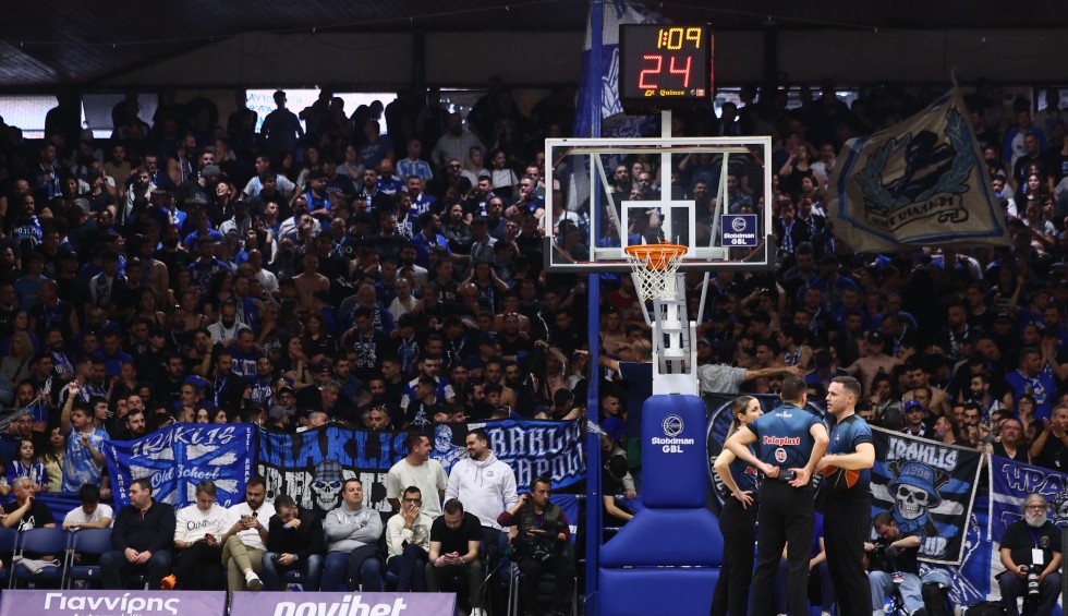 Αυτόνομη Θύρα 10: «Όλοι στο Ιβανώφειο, όλοι για το ευρωπαϊκό»