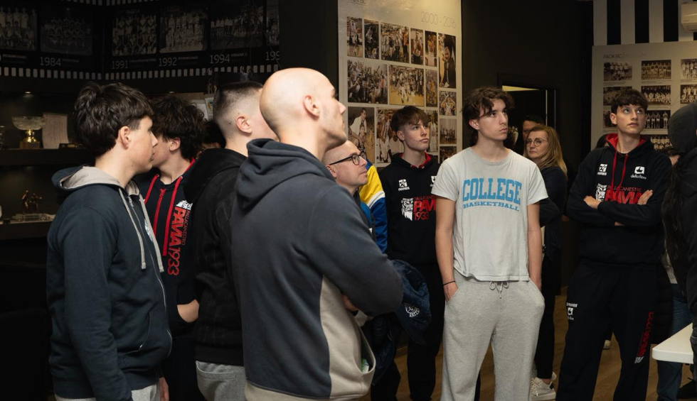 A generic square placeholder image with rounded corners in a figure.