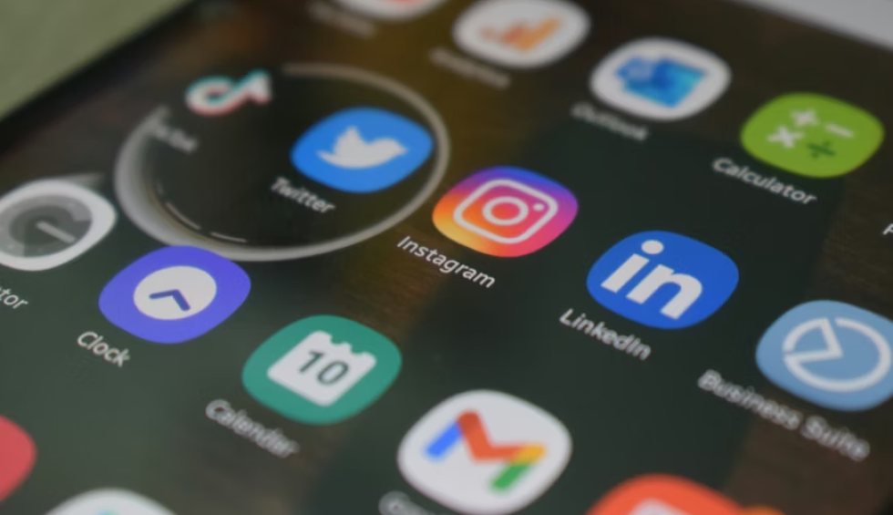 A generic square placeholder image with rounded corners in a figure.