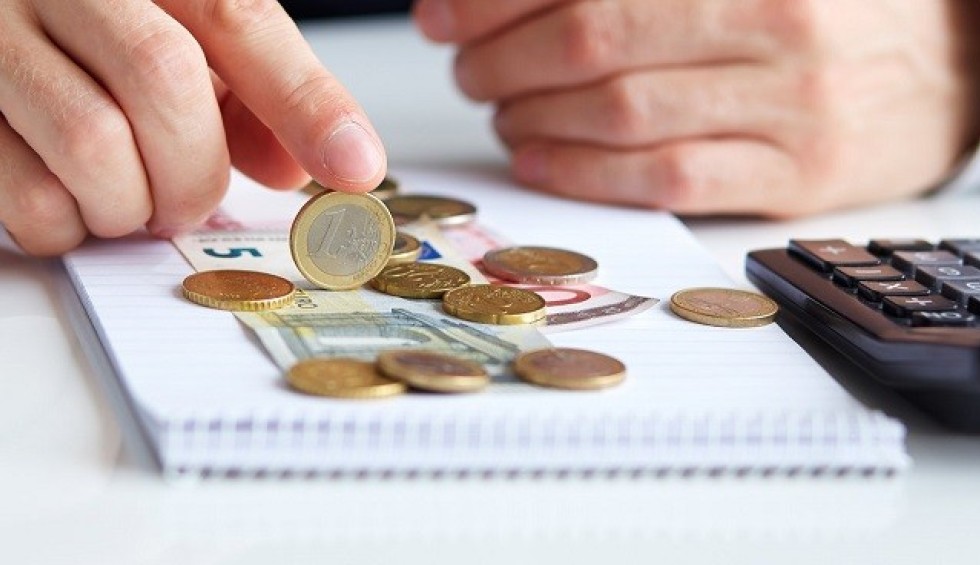 A generic square placeholder image with rounded corners in a figure.