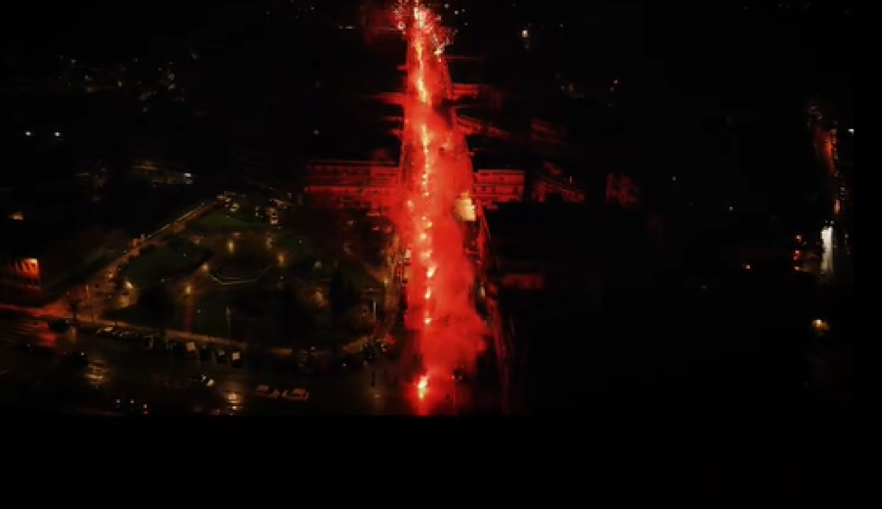 A generic square placeholder image with rounded corners in a figure.