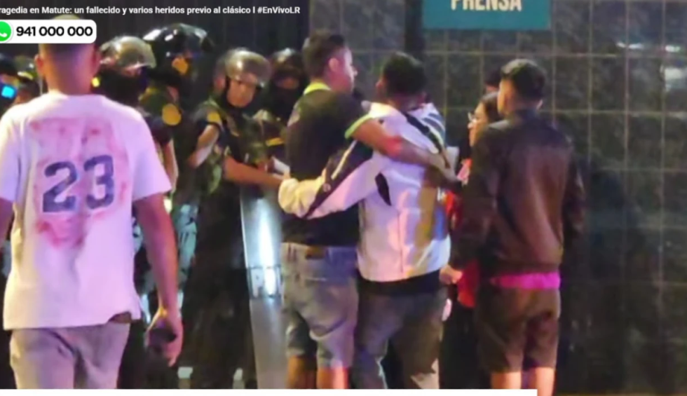 Μνήμες Χίλσμπορο στο Περού: Ένας νεκρός και δεκάδες τραυματίες αφού ποδοπατήθηκαν οπαδοί