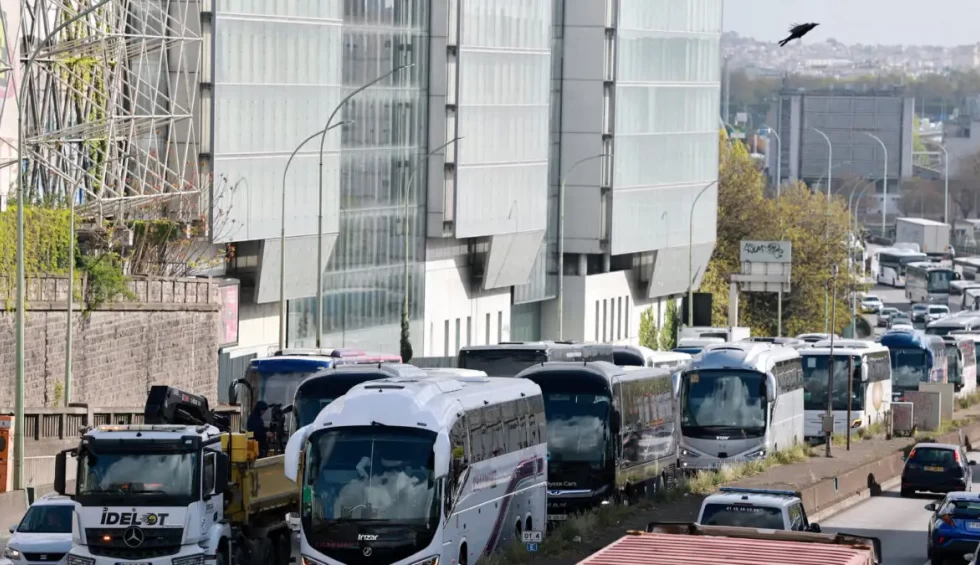 Δάνεια έως 50.000 ευρώ δίνει η Γαλλία σε επιχειρήσεις που πλήττονται από το κόστος καυσίμων