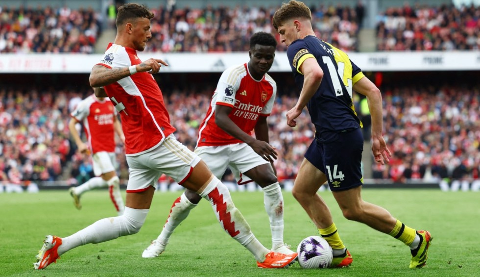 A generic square placeholder image with rounded corners in a figure.