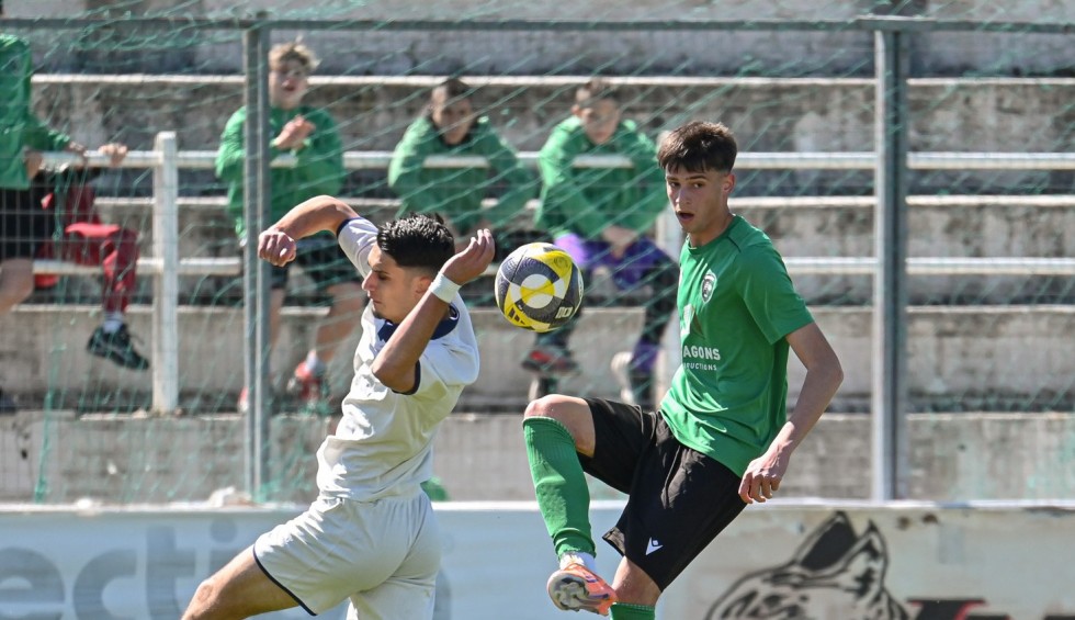 A generic square placeholder image with rounded corners in a figure.