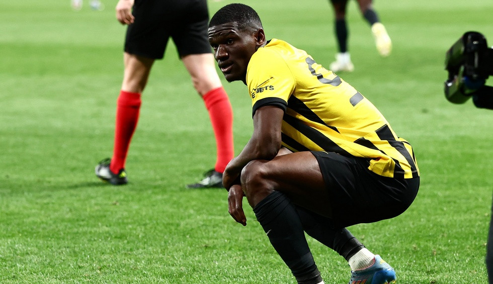 A generic square placeholder image with rounded corners in a figure.