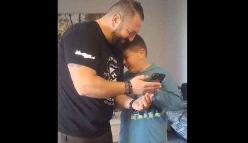 A generic square placeholder image with rounded corners in a figure.