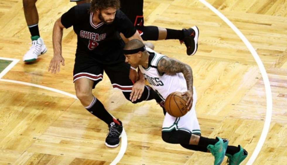 A generic square placeholder image with rounded corners in a figure.