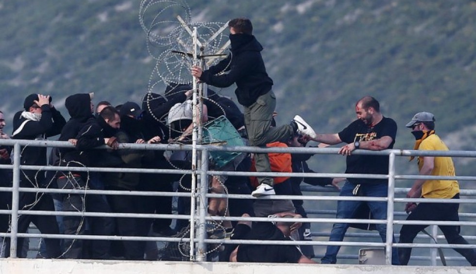 A generic square placeholder image with rounded corners in a figure.