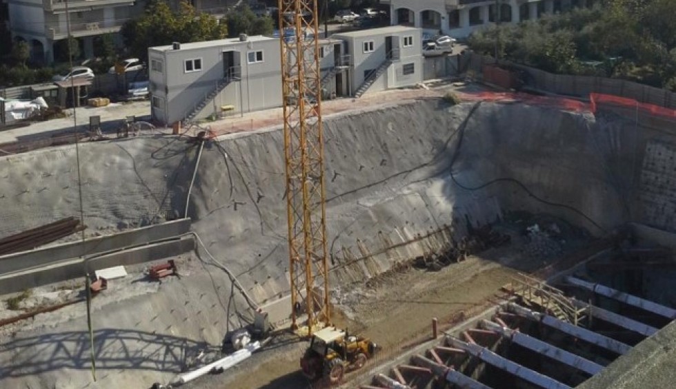 A generic square placeholder image with rounded corners in a figure.