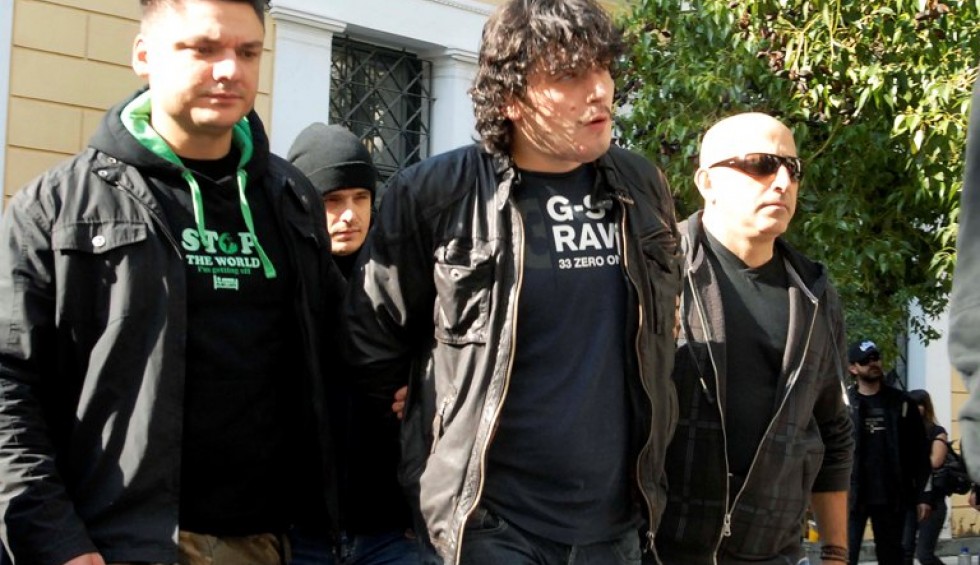 A generic square placeholder image with rounded corners in a figure.