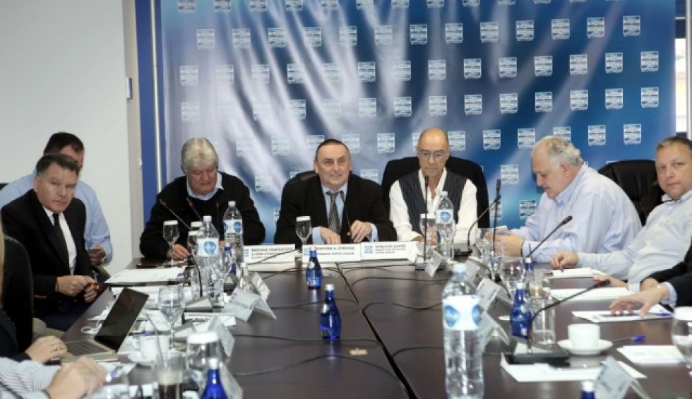 A generic square placeholder image with rounded corners in a figure.