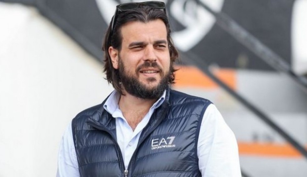 A generic square placeholder image with rounded corners in a figure.