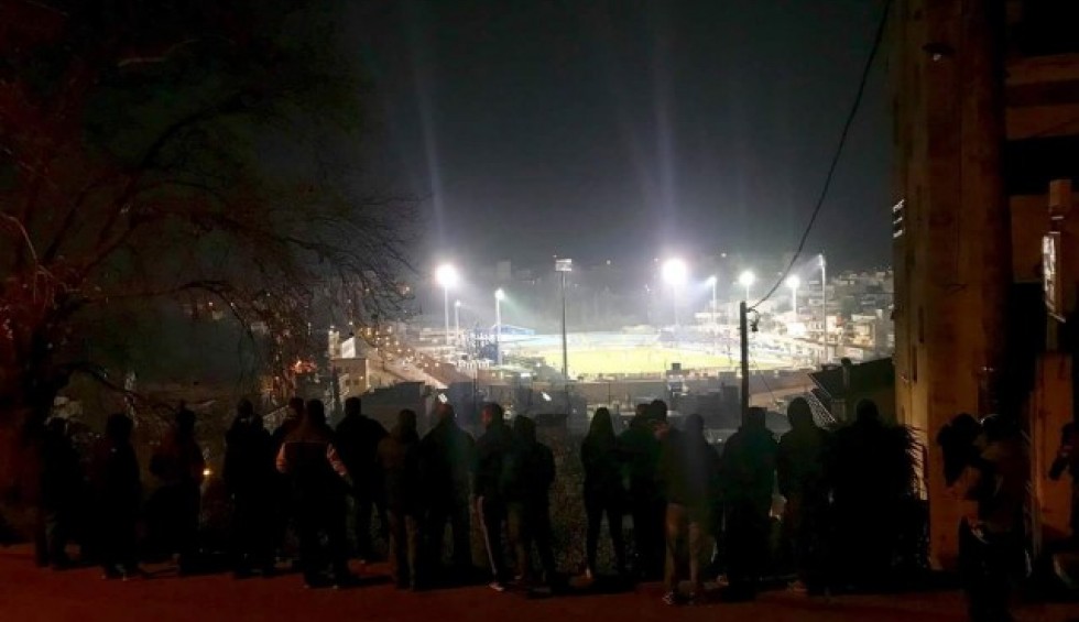 A generic square placeholder image with rounded corners in a figure.