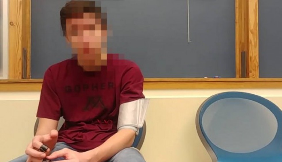 A generic square placeholder image with rounded corners in a figure.