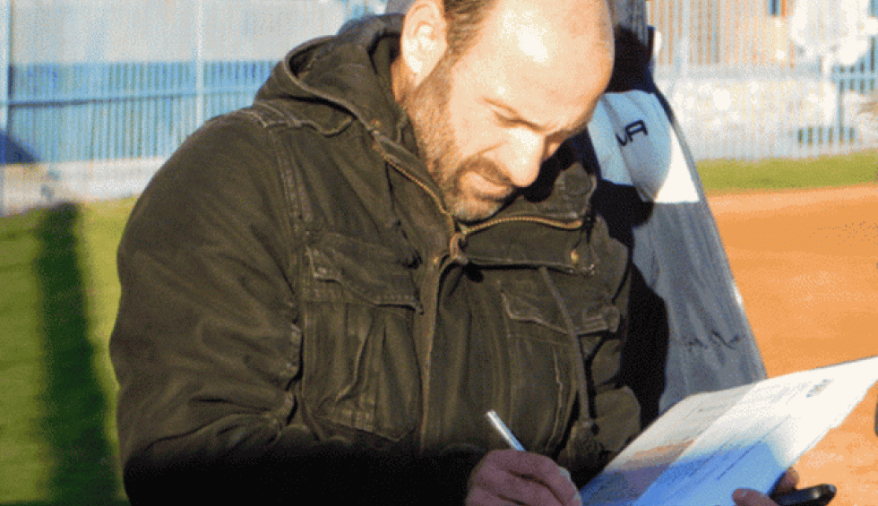 A generic square placeholder image with rounded corners in a figure.