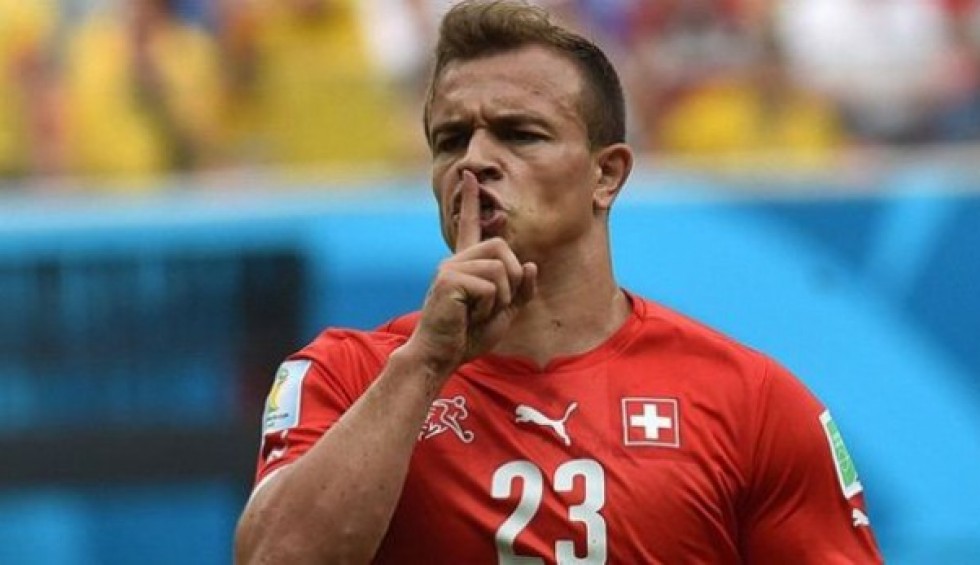 A generic square placeholder image with rounded corners in a figure.