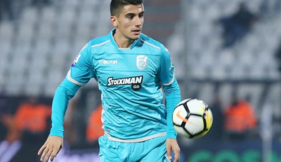 A generic square placeholder image with rounded corners in a figure.