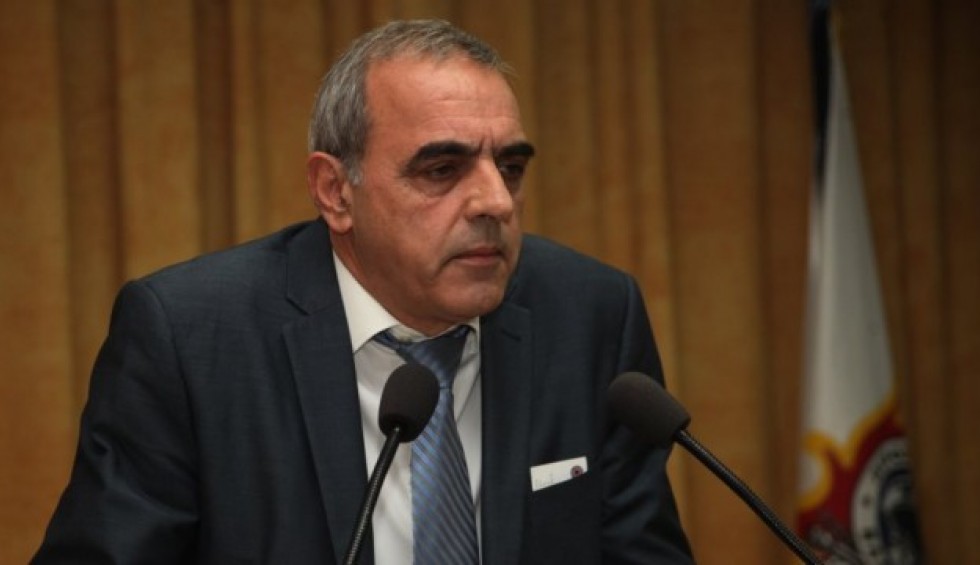 A generic square placeholder image with rounded corners in a figure.