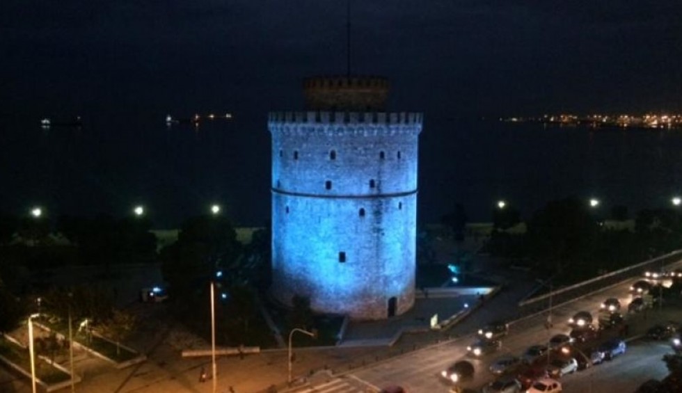 A generic square placeholder image with rounded corners in a figure.