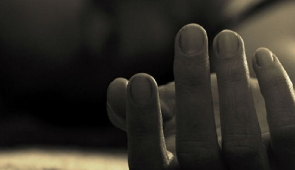 A generic square placeholder image with rounded corners in a figure.