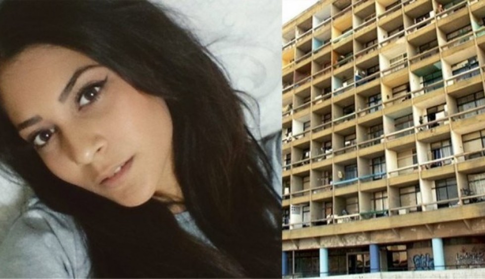 A generic square placeholder image with rounded corners in a figure.