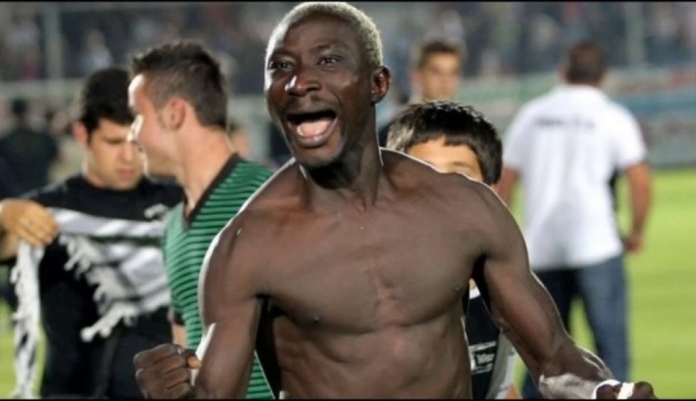 A generic square placeholder image with rounded corners in a figure.