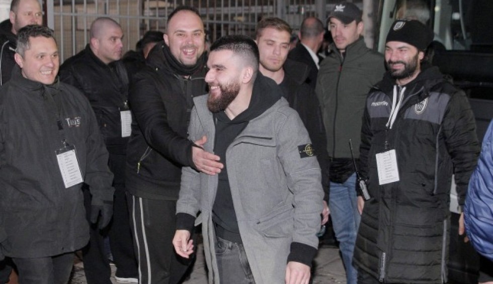 A generic square placeholder image with rounded corners in a figure.