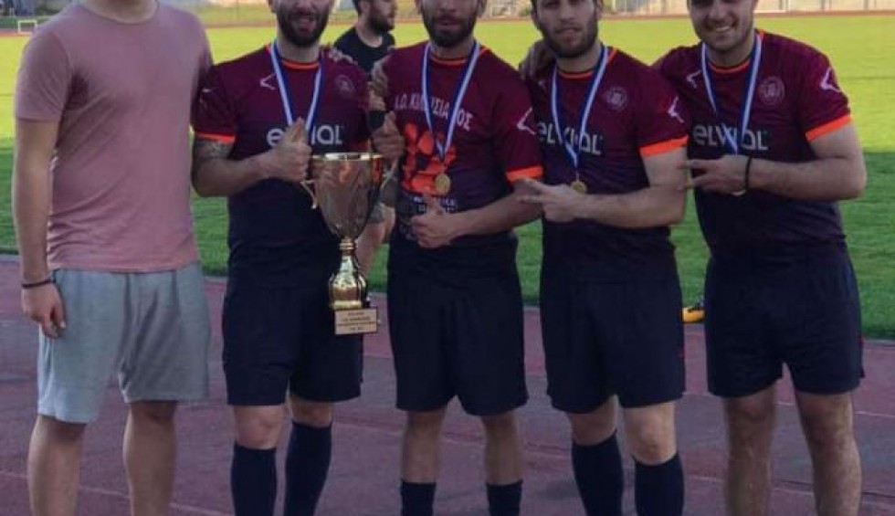 A generic square placeholder image with rounded corners in a figure.