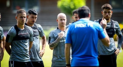 Η διαφωνία                          Φερέιρα - παικτών