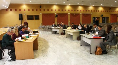 Ολοι τους αδικούν και όλοι άρχισαν να τους ευνοούν