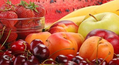 Το αντικαρκινικό φρούτο που συνιστάται στους καπνιστές