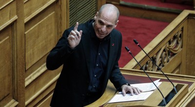 Βαρουφάκης προς Ζούκενμπεργκ για το… meta: «Κοντά τα χέρια σου»