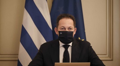 Πέτσας: «Προτεραιότητα της κυβέρνησης να ανοίξουν τα σχολεία»