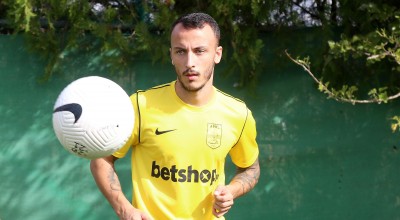 Στην Παρτιζάνι Τιράνων ο Κάτσε!