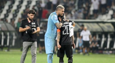 Έκαναν... Ανάσταση μαζί η οικογένεια Βιεϊρίνια με Πασχαλάκη-Παπαδοπουλου