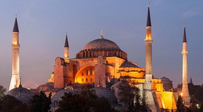 Εθνικιστικό παραλήρημα των Τούρκων -«Δεν υπάρχει άλλος Θεός από τον Αλλάχ» έγραψαν στην Αγιά Σοφιά