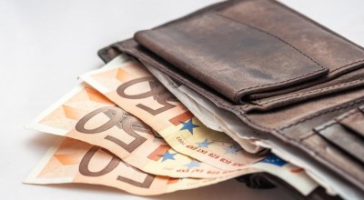 Σε ποια χώρα της Ευρώπης απαγορεύεται διά ροπάλου το φιλοδώρημα