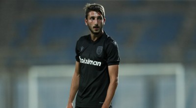 Η γυναίκα του Νινούα ανακοίνωσε ότι είναι θετικός στον κορωνοϊό