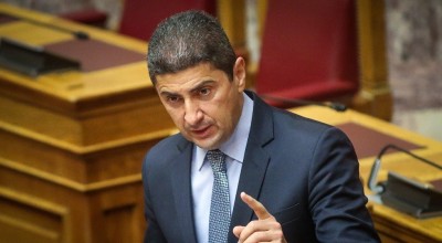 Ο υπάλληλος του αεροδρομίου ανακάλεσε τη μήνυση στον Αυγενάκη: «Ήταν ένταση της στιγμής στο πλαίσιο παρεξήγησης»