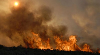 Θάσος: Κεραυνοί προκάλεσαν φωτιές-Στη μάχη κατάσβεσης ελικόπτερο και αεροπλάνα
